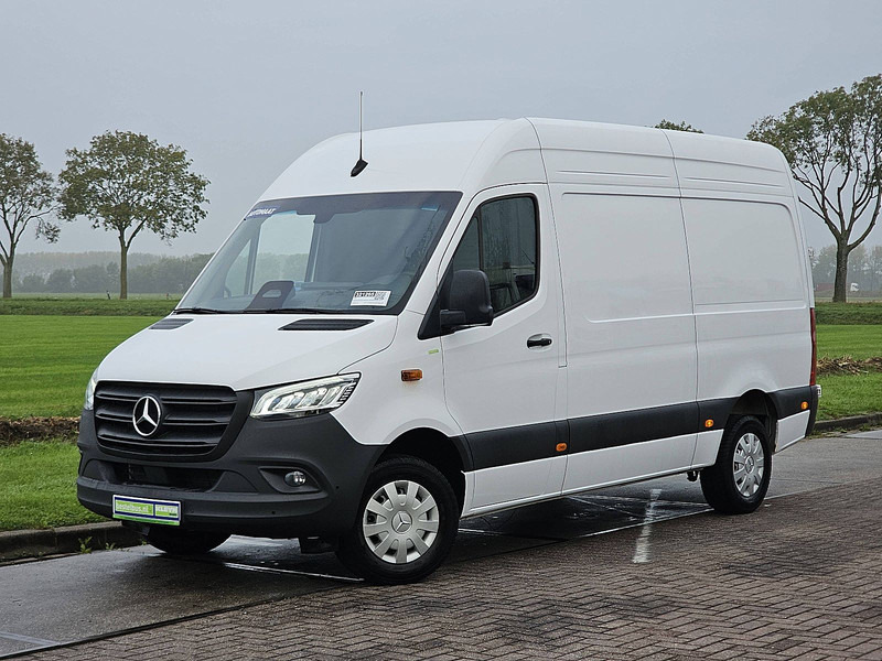 Mercedes-Benz Sprinter 317 L2H2 LED Mbux Autom! - فان: صورة 2 Mercedes-Benz Sprinter 317 L2H2 LED Mbux Autom! - فان: صورة 2