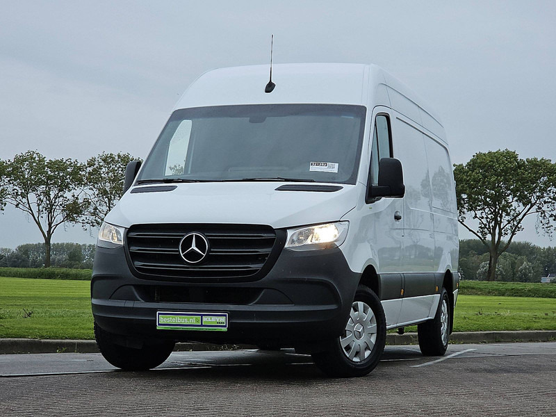 Mercedes-Benz Sprinter 317 L2H2 Navi RWD - فان: صورة 1 Mercedes-Benz Sprinter 317 L2H2 Navi RWD - فان: صورة 1