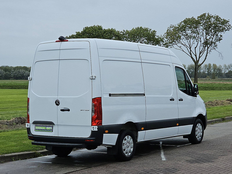 Mercedes-Benz Sprinter 317 L2H2 Navi RWD - فان: صورة 3 Mercedes-Benz Sprinter 317 L2H2 Navi RWD - فان: صورة 3