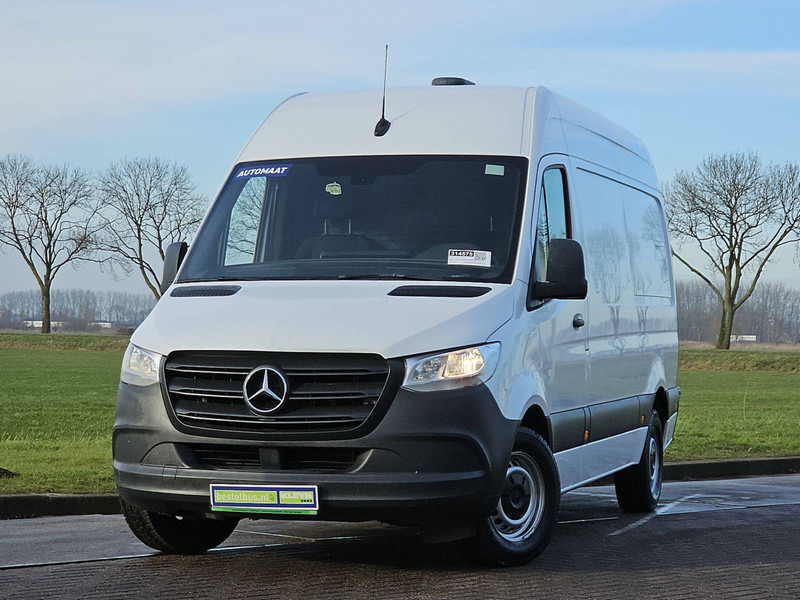 Mercedes-Benz Sprinter 319 L2H2 3.5T-AHG V6! - فان: صورة 1 Mercedes-Benz Sprinter 319 L2H2 3.5T-AHG V6! - فان: صورة 1