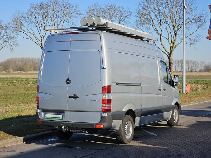 Mercedes-Benz Sprinter 319 L2H2 V6 3.0 3.5T-AHG - فان: صورة 3 Mercedes-Benz Sprinter 319 L2H2 V6 3.0 3.5T-AHG - فان: صورة 3