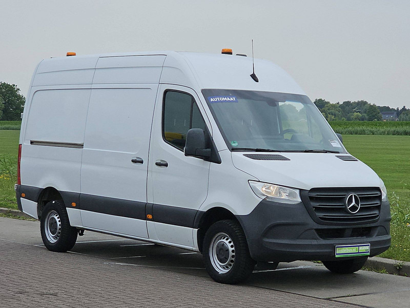 Mercedes-Benz Sprinter 319 L2H2 V6 3.5t-Trekh. - فان: صورة 5 Mercedes-Benz Sprinter 319 L2H2 V6 3.5t-Trekh. - فان: صورة 5