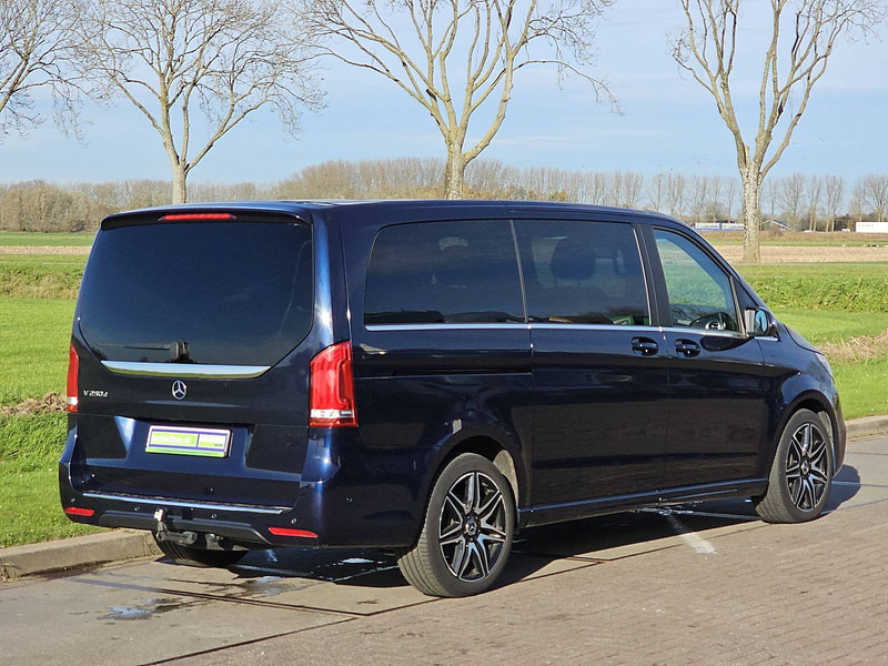 Mercedes-Benz V-Klasse 250 CDI L2 Dubbel Cabine AMG - فان المدمجة: صورة 3 Mercedes-Benz V-Klasse 250 CDI L2 Dubbel Cabine AMG - فان المدمجة: صورة 3