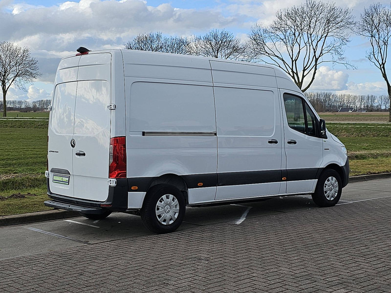 Mercedes-Benz eSprinter E-SRINTER AUT. L2H2 - فان, فان كهربائية: صورة 3 Mercedes-Benz eSprinter E-SRINTER AUT. L2H2 - فان, فان كهربائية: صورة 3