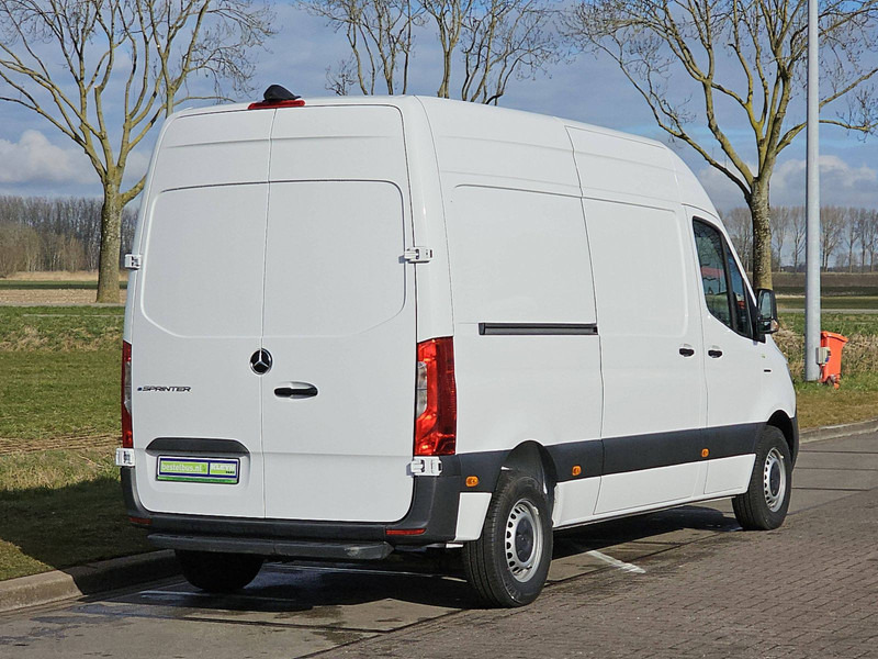 Mercedes-Benz eSprinter L2H2 41kWh DEMO! - فان, فان كهربائية: صورة 3 Mercedes-Benz eSprinter L2H2 41kWh DEMO! - فان, فان كهربائية: صورة 3