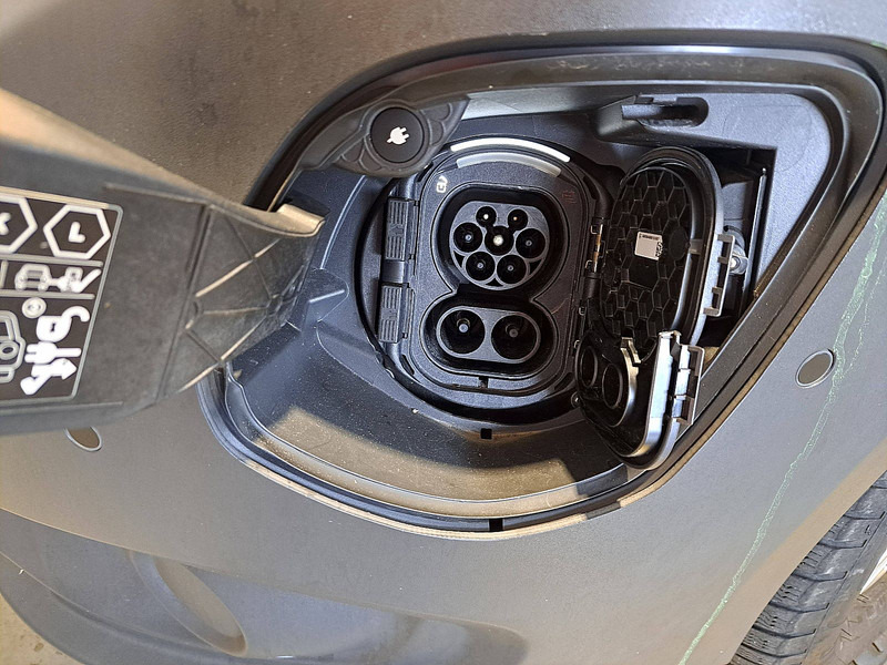 حافلة صغيرة, حافلة كهربائية Mercedes-Benz eVito  Tourer129 XXL 9p: صورة 19