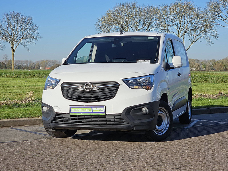 Opel Combo 1.6 D - شاحنة بصندوق مغلق: صورة 1 Opel Combo 1.6 D - شاحنة بصندوق مغلق: صورة 1
