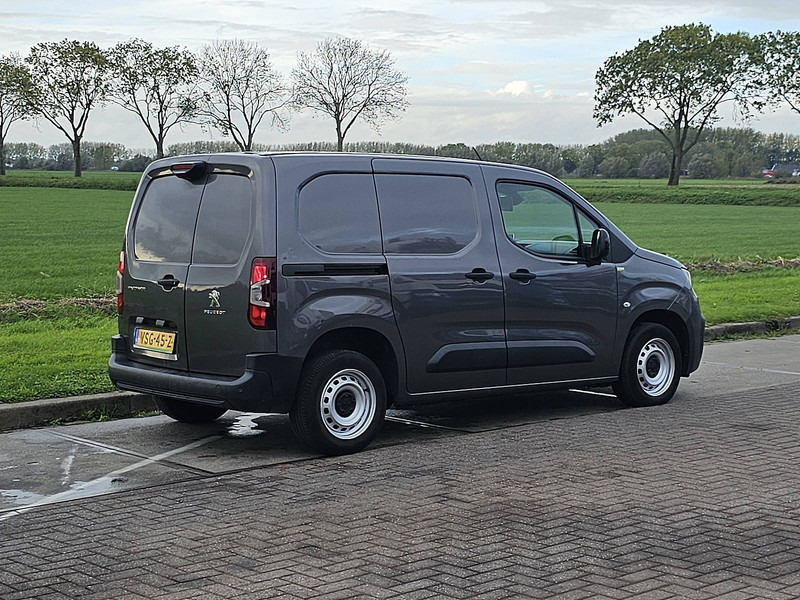 Peugeot Partner  1.5 BHDI 102 - شاحنة بصندوق مغلق: صورة 3 Peugeot Partner  1.5 BHDI 102 - شاحنة بصندوق مغلق: صورة 3