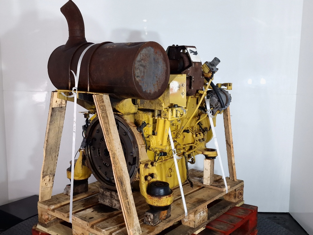Komatsu SA6D95L-1 - محرك - آلات الإنشاء: صورة 1 Komatsu SA6D95L-1 - محرك - آلات الإنشاء: صورة 1