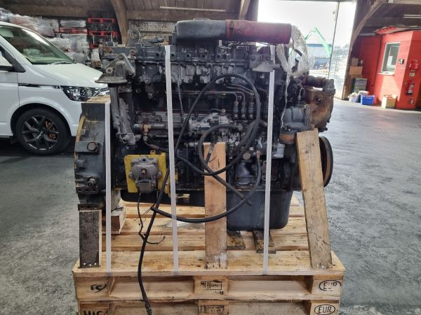Komatsu SAA6D108E PC300-6 Engine (Plant) - محرك - آلات الإنشاء: صورة 4 Komatsu SAA6D108E PC300-6 Engine (Plant) - محرك - آلات الإنشاء: صورة 4
