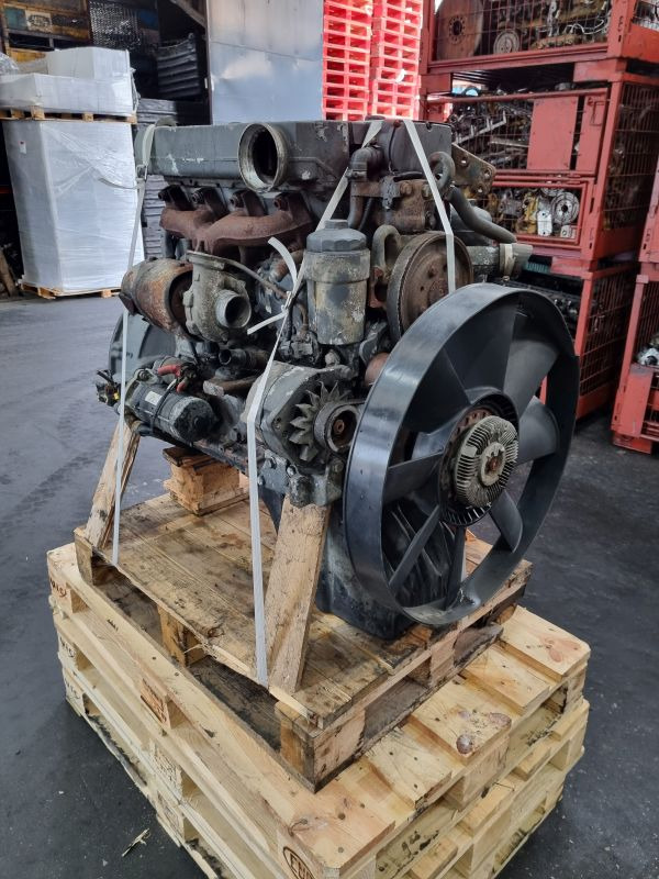 Mercedes Benz OM904LA.II/1-02 Non Adblue Engine (Truck) - محرك - شاحنة: صورة 4 Mercedes Benz OM904LA.II/1-02 Non Adblue Engine (Truck) - محرك - شاحنة: صورة 4