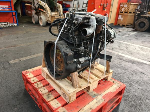 Perkins Perkins 1004 Non Turbo - محرك - معدات صناعية: صورة 4 Perkins Perkins 1004 Non Turbo - محرك - معدات صناعية: صورة 4
