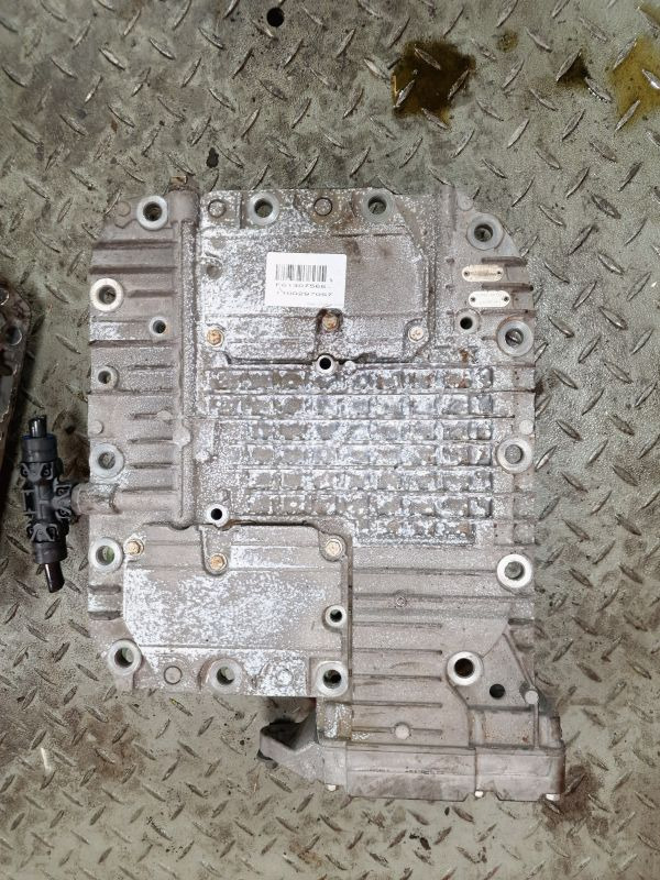 Volvo AT2612D Gearbox ECU Gearbox - صندوق التروس: صورة 2 Volvo AT2612D Gearbox ECU Gearbox - صندوق التروس: صورة 2