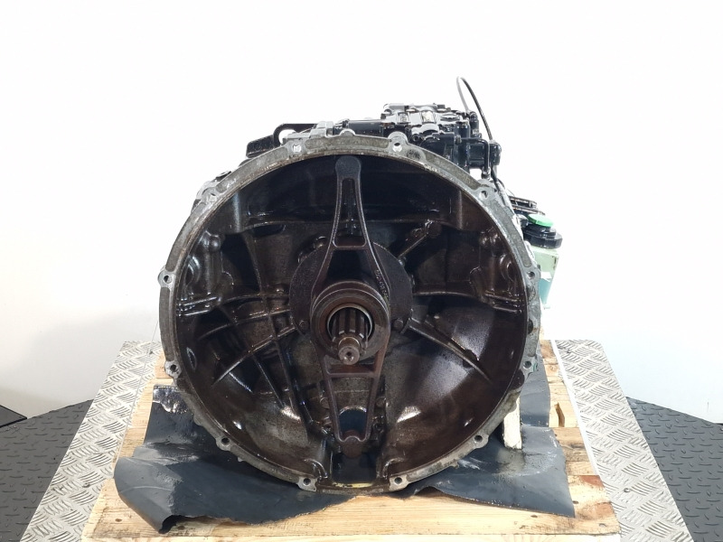 ZF 6AS1000TO Volvo Spec Gearbox - صندوق التروس: صورة 2 ZF 6AS1000TO Volvo Spec Gearbox - صندوق التروس: صورة 2