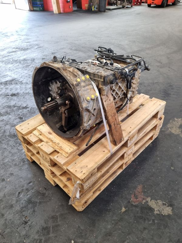 ZF 8S1620TD Gearbox - صندوق التروس: صورة 3 ZF 8S1620TD Gearbox - صندوق التروس: صورة 3