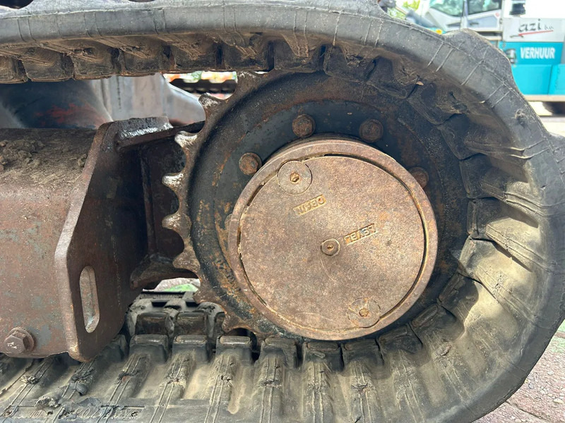 Hitachi ZX35U-2 - حفار صغير: صورة 5 Hitachi ZX35U-2 - حفار صغير: صورة 5