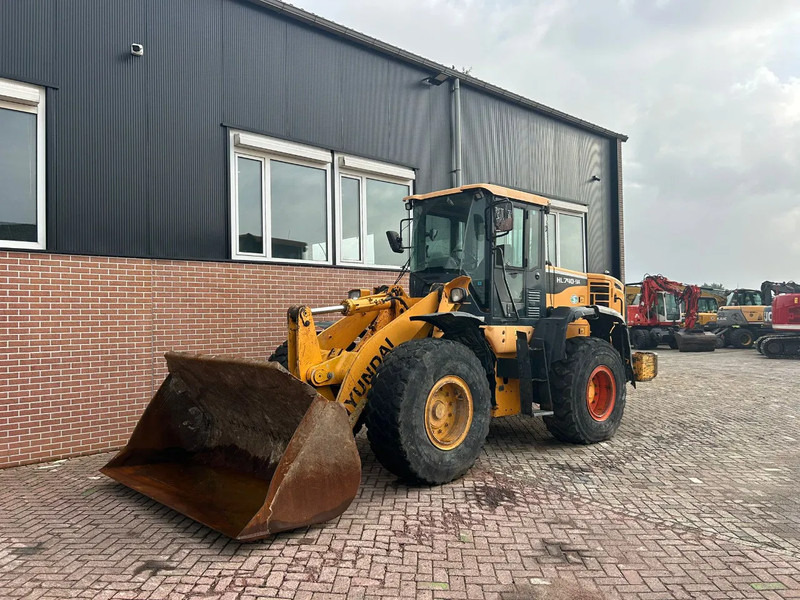 Hyundai HL 740-9A - اللودر بعجل: صورة 1 Hyundai HL 740-9A - اللودر بعجل: صورة 1