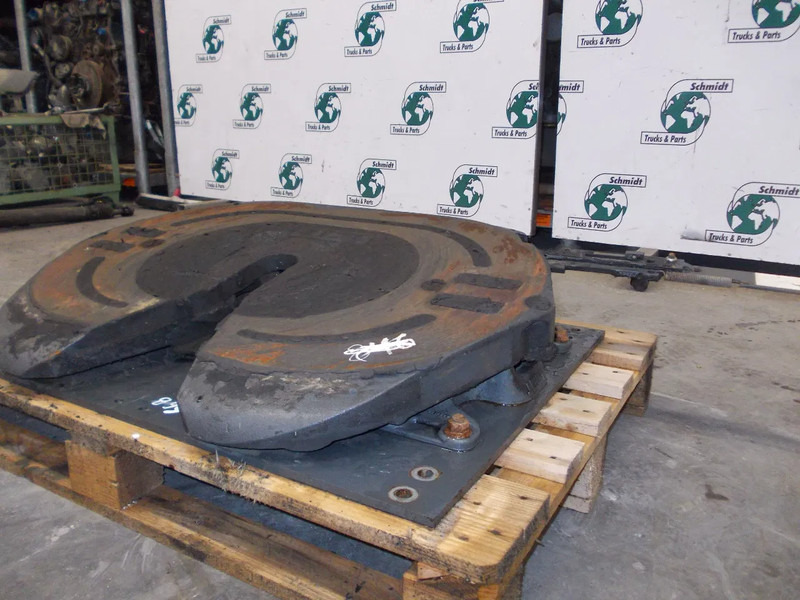 DAF 16304249 JOST MEGA SCHOTEL DAF XF 440 16304249 JOST MEGA SCHOTEL DAF XF 440 EURO 6 MODEL 2016 - قارنة سرجية - شاحنة: صورة 3 DAF 16304249 JOST MEGA SCHOTEL DAF XF 440 16304249 JOST MEGA SCHOTEL DAF XF 440 EURO 6 MODEL 2016 - قارنة سرجية - شاحنة: صورة 3