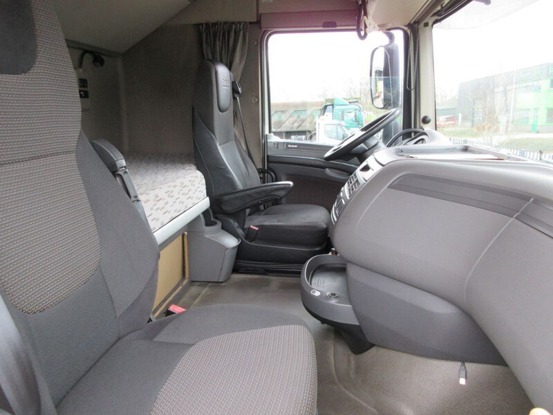 الكابينة والداخلية - شاحنة DAF XF 106 CABINE COMPLEET: صورة 6