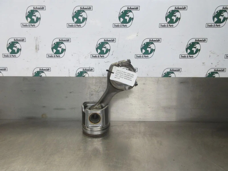 Iveco S-WAY 504028545 DRIJFSTAND 500086287 ZUIGER MODEL 2021 - المحرك و قطع الغيار - شاحنة: صورة 4 Iveco S-WAY 504028545 DRIJFSTAND 500086287 ZUIGER MODEL 2021 - المحرك و قطع الغيار - شاحنة: صورة 4