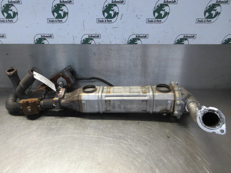 MAN 51.08152-5027//51.08150-6197//51.90030-0122 EGR MAN 18.510 alleen de egr - المحرك و قطع الغيار - شاحنة: صورة 3 MAN 51.08152-5027//51.08150-6197//51.90030-0122 EGR MAN 18.510 alleen de egr - المحرك و قطع الغيار - شاحنة: صورة 3