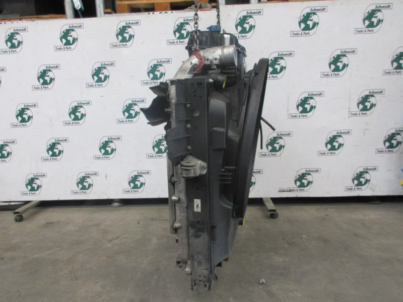 MAN 81.06101-6812 // 81.06130-0240 RADIATEUR INTERCOOLER 18.430 TGS /2023 - مشعاع - شاحنة: صورة 2 MAN 81.06101-6812 // 81.06130-0240 RADIATEUR INTERCOOLER 18.430 TGS /2023 - مشعاع - شاحنة: صورة 2
