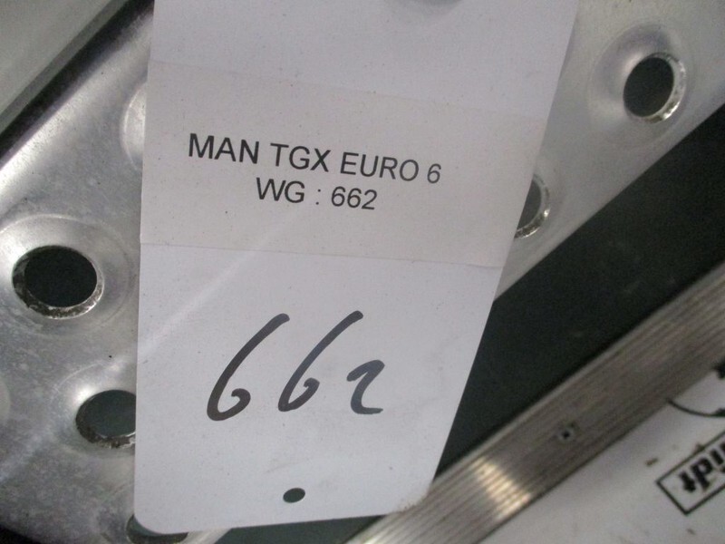 MAN hitten schild man TGX - علبة العادم/ نظام العادم - شاحنة: صورة 2 MAN hitten schild man TGX - علبة العادم/ نظام العادم - شاحنة: صورة 2