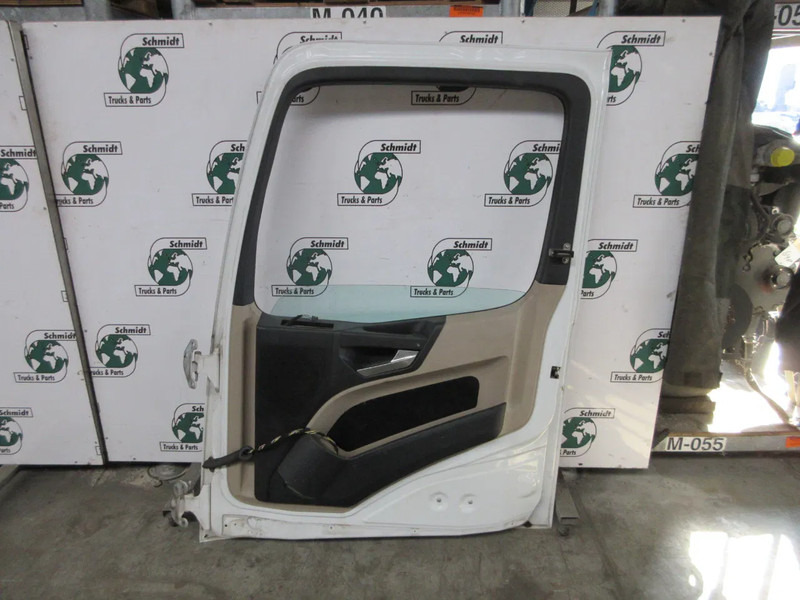 Mercedes-Benz A 960 720 22 03 DEUR ACTROS RECHTS LINKS EURO 6 - باب و قطع الغيار - شاحنة: صورة 3 Mercedes-Benz A 960 720 22 03 DEUR ACTROS RECHTS LINKS EURO 6 - باب و قطع الغيار - شاحنة: صورة 3