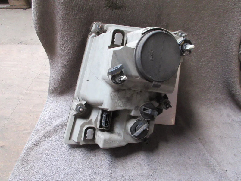 Volvo 20818771 KOPLAMP VOLVO FL EURO 5 RECHTS - المصابيح الأمامية - شاحنة: صورة 2 Volvo 20818771 KOPLAMP VOLVO FL EURO 5 RECHTS - المصابيح الأمامية - شاحنة: صورة 2
