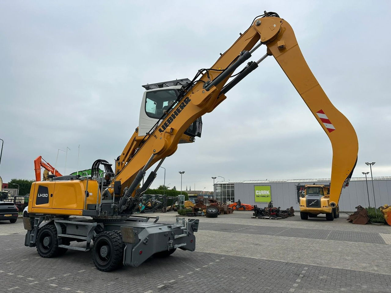 آلة التعامل مع النفايات Liebherr LH 30 M: صورة 9 آلة التعامل مع النفايات Liebherr LH 30 M: صورة 9