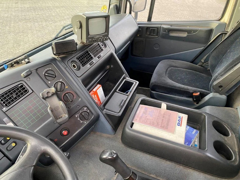 شاحنة صهريج DAF 65CF-240 / FULL STEEL / POMP / 3 COMPARTIMENTS / 8350 LITER / ONLY:25969 KM / EURO-2 / MANUAL / GOOD CONDITION: صورة 18