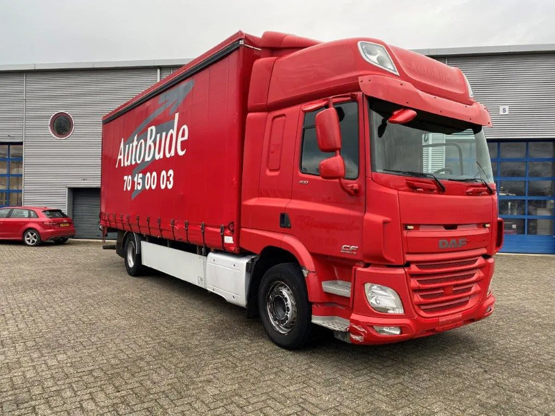 DAF CF400 / CURTAIN SAILS / BIG PLATFORM 2500 KG / DEB / NAVI / FULL-AIR / LWDS / ACC / AUTOMATIC / EURO-6 / 2015 - شاحنة صندوقية: صورة 2 DAF CF400 / CURTAIN SAILS / BIG PLATFORM 2500 KG / DEB / NAVI / FULL-AIR / LWDS / ACC / AUTOMATIC / EURO-6 / 2015 - شاحنة صندوقية: صورة 2