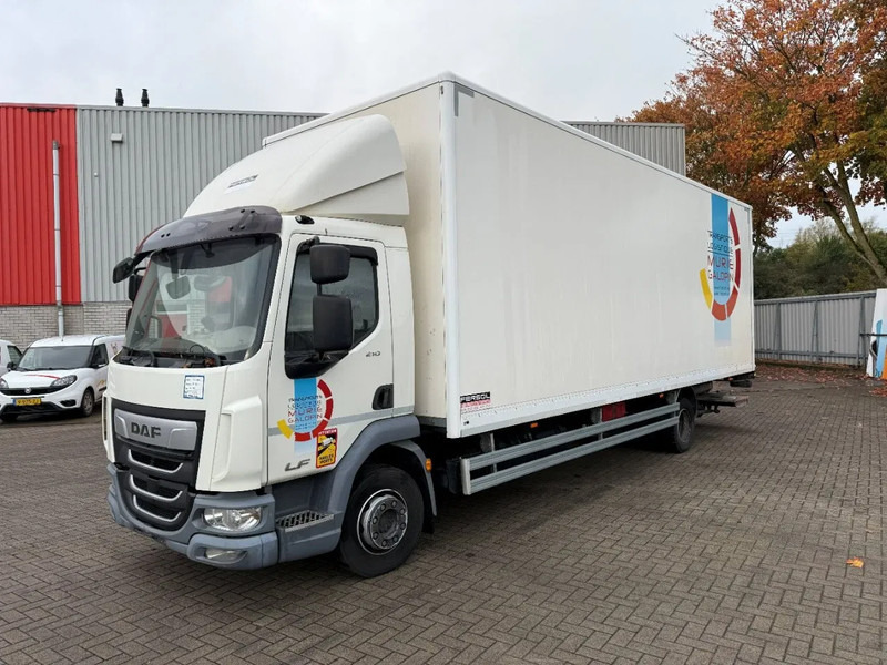 DAF LF210 / NICE CLEAN CLOSED BOX / PLATFORM 1500 KG / NO KEYS / AUTOMATIC / EURO-6 / 2019 - شاحنة صندوقية: صورة 1 DAF LF210 / NICE CLEAN CLOSED BOX / PLATFORM 1500 KG / NO KEYS / AUTOMATIC / EURO-6 / 2019 - شاحنة صندوقية: صورة 1