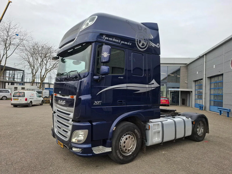 DAF XF106-440 / NL TRUCK / TUV:19-03-2026 / SMART TACHO / ACC / LWDS / FRIDGE / FULL SPOILER / AUTOMATIC / EURO-6 / 2016 - رأس تريلا: صورة 1 DAF XF106-440 / NL TRUCK / TUV:19-03-2026 / SMART TACHO / ACC / LWDS / FRIDGE / FULL SPOILER / AUTOMATIC / EURO-6 / 2016 - رأس تريلا: صورة 1