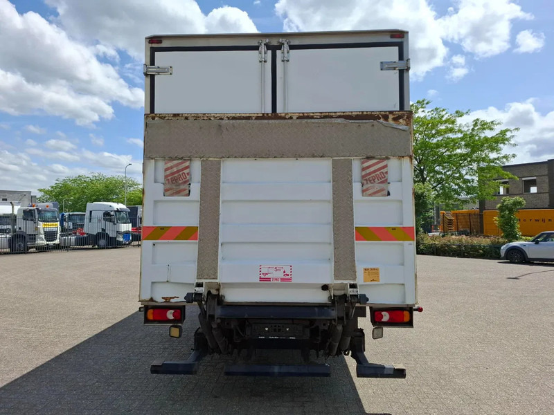Iveco EuroCargo 120 / COOL TRUCK / CARRIER XARIOS 600 / PLATFORM 2000KG / ONLY:340634 KM / AIRCO / MANUAL / EURO-6 / 2014 - شاحنة متساوية الحرارة: صورة 4 Iveco EuroCargo 120 / COOL TRUCK / CARRIER XARIOS 600 / PLATFORM 2000KG / ONLY:340634 KM / AIRCO / MANUAL / EURO-6 / 2014 - شاحنة متساوية الحرارة: صورة 4
