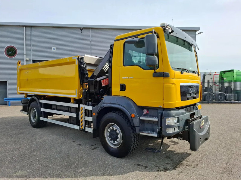 MAN TGM 18.250 / 4X4 / NL TRUCK / TUV:30-04-2026 / 118783 KM / HMF 1110 K2 / ROTATOR / GOOD TYRES / FULL-STEEL / DRUM BRAKES / MANUA - شاحنة قلاب, شاحنة كرين: صورة 4 MAN TGM 18.250 / 4X4 / NL TRUCK / TUV:30-04-2026 / 118783 KM / HMF 1110 K2 / ROTATOR / GOOD TYRES / FULL-STEEL / DRUM BRAKES / MANUA - شاحنة قلاب, شاحنة كرين: صورة 4