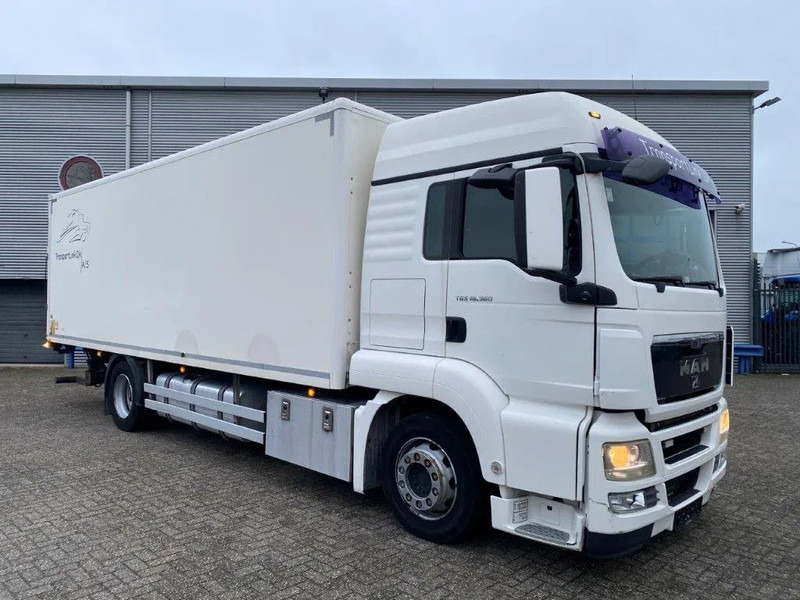 MAN TGS18.360 / HEATED BOX / FULL-AIR / PLATFORM / ONLY:392217 KM / MANUAL / EURO-4 / 2008 - شاحنة صندوقية: صورة 2 MAN TGS18.360 / HEATED BOX / FULL-AIR / PLATFORM / ONLY:392217 KM / MANUAL / EURO-4 / 2008 - شاحنة صندوقية: صورة 2