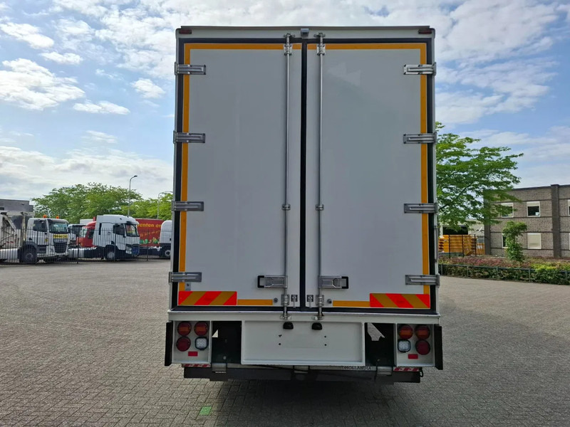 Mercedes-Benz Actros 1843 / GERMAN FLOWER TRUCK / 162021 KM / ISOLATED BOX / COOL & HEATED / NAVI / PLATFORM 1500 KG / TOP CONDITION / FULL-AI - شاحنة بيع: صورة 4 Mercedes-Benz Actros 1843 / GERMAN FLOWER TRUCK / 162021 KM / ISOLATED BOX / COOL & HEATED / NAVI / PLATFORM 1500 KG / TOP CONDITION / FULL-AI - شاحنة بيع: صورة 4