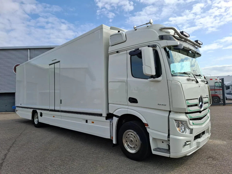 Mercedes-Benz Actros 1843 / GERMAN FLOWER TRUCK / 162021 KM / ISOLATED BOX / COOL & HEATED / NAVI / PLATFORM 1500 KG / TOP CONDITION / FULL-AI - شاحنة بيع: صورة 2 Mercedes-Benz Actros 1843 / GERMAN FLOWER TRUCK / 162021 KM / ISOLATED BOX / COOL & HEATED / NAVI / PLATFORM 1500 KG / TOP CONDITION / FULL-AI - شاحنة بيع: صورة 2