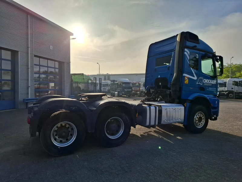 Mercedes-Benz Arocs 2851 / 6X4 / HYDRAULICS / BIG AXLE / ALCOA / AIRCO / AUTOMATIC / EURO-6 / 2015 - مقطورة السحب: صورة 5 Mercedes-Benz Arocs 2851 / 6X4 / HYDRAULICS / BIG AXLE / ALCOA / AIRCO / AUTOMATIC / EURO-6 / 2015 - مقطورة السحب: صورة 5