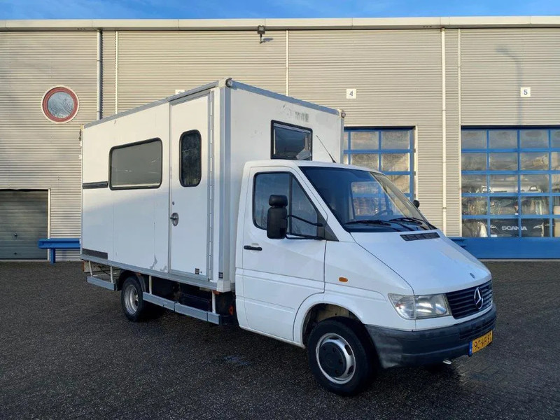 Mercedes-Benz Sprinter 410D / FOOD TRUCK / TUV:23-04-2025 / ONLY:27097 KM / EX GOVERNMENT / HYDRAULIC PARK LEVEL / PARKCOOL+HEAT / FRIDGE / MARGE!! / G - شاحنة توصيل مغلقة: صورة 2 Mercedes-Benz Sprinter 410D / FOOD TRUCK / TUV:23-04-2025 / ONLY:27097 KM / EX GOVERNMENT / HYDRAULIC PARK LEVEL / PARKCOOL+HEAT / FRIDGE / MARGE!! / G - شاحنة توصيل مغلقة: صورة 2