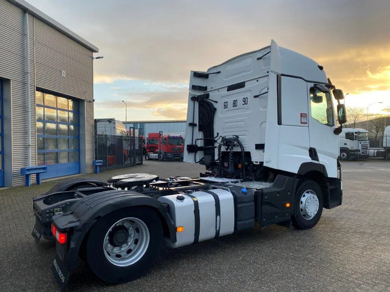 Renault T480 COMFORT / DOUBLE TANK / LWDS / AIRCO / 2XBED / AUTOMATIC / EURO-6 / 2016 - رأس تريلا: صورة 5 Renault T480 COMFORT / DOUBLE TANK / LWDS / AIRCO / 2XBED / AUTOMATIC / EURO-6 / 2016 - رأس تريلا: صورة 5