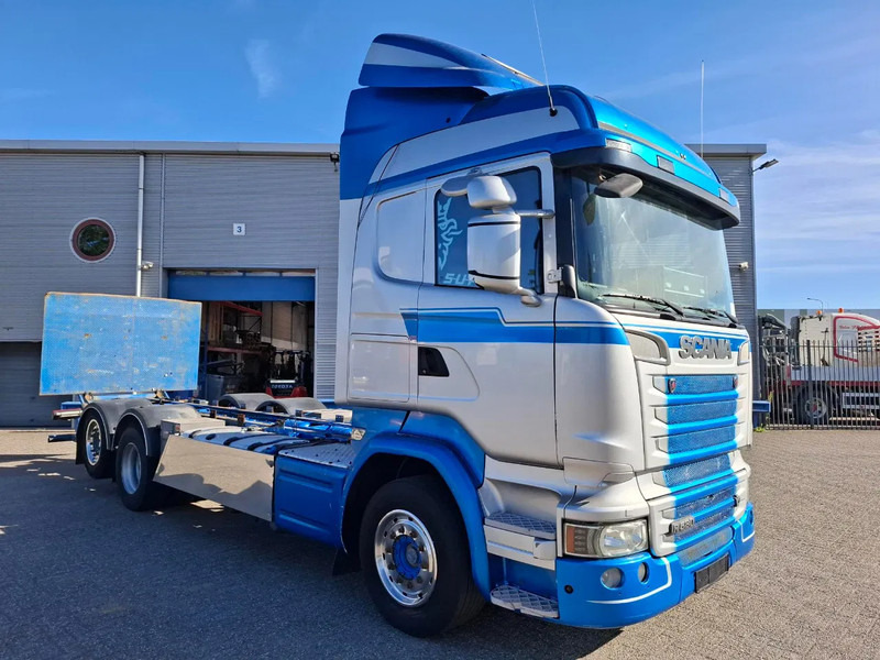 Scania R580 V8 / RETARDER / LIFT+LENKACHSE / FULL-AIR / PLATFORM 2000 KG / LEATHER / AIRCO / AUTOMATIC / EURO-6 / 2015 - شاحنة بهيكل معدني للمقصورة: صورة 2 Scania R580 V8 / RETARDER / LIFT+LENKACHSE / FULL-AIR / PLATFORM 2000 KG / LEATHER / AIRCO / AUTOMATIC / EURO-6 / 2015 - شاحنة بهيكل معدني للمقصورة: صورة 2