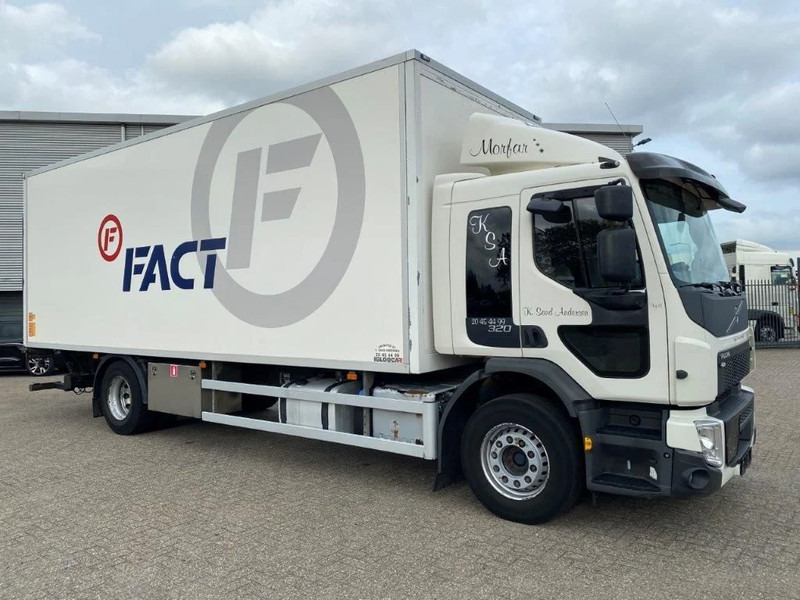 Volvo FE320 ONLY-463904-KM / CLOSED BOX / LOAD LIFT / AUTOMATIC / SIDE DOORS / EURO-6 / 2014 - شاحنة صندوقية: صورة 2 Volvo FE320 ONLY-463904-KM / CLOSED BOX / LOAD LIFT / AUTOMATIC / SIDE DOORS / EURO-6 / 2014 - شاحنة صندوقية: صورة 2