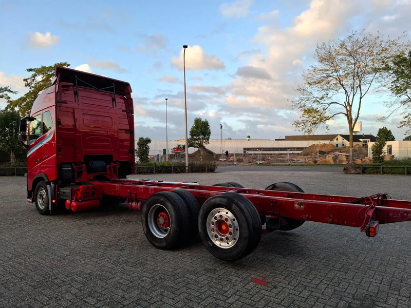 Volvo FH16-750 / BIG AXLE / VEB+ / ONLY:679711 KM / TECHNICAL 70TON / 9TON FRONT AXLE / INLINER / FULL-AIR / AUTOMATIC / EURO-6 / 2018 - شاحنة بهيكل معدني للمقصورة: صورة 3 Volvo FH16-750 / BIG AXLE / VEB+ / ONLY:679711 KM / TECHNICAL 70TON / 9TON FRONT AXLE / INLINER / FULL-AIR / AUTOMATIC / EURO-6 / 2018 - شاحنة بهيكل معدني للمقصورة: صورة 3