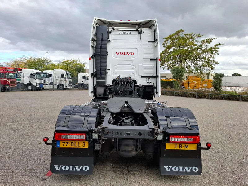Volvo FH4-460 / CLEAN NL TRUCK / VEB+ / ADR / ACC / LWDS / DAS / DOUBLE TANK / LEATHER / FRIDGE / ALCOA / EURO-6 / 2016 - رأس تريلا: صورة 4 Volvo FH4-460 / CLEAN NL TRUCK / VEB+ / ADR / ACC / LWDS / DAS / DOUBLE TANK / LEATHER / FRIDGE / ALCOA / EURO-6 / 2016 - رأس تريلا: صورة 4