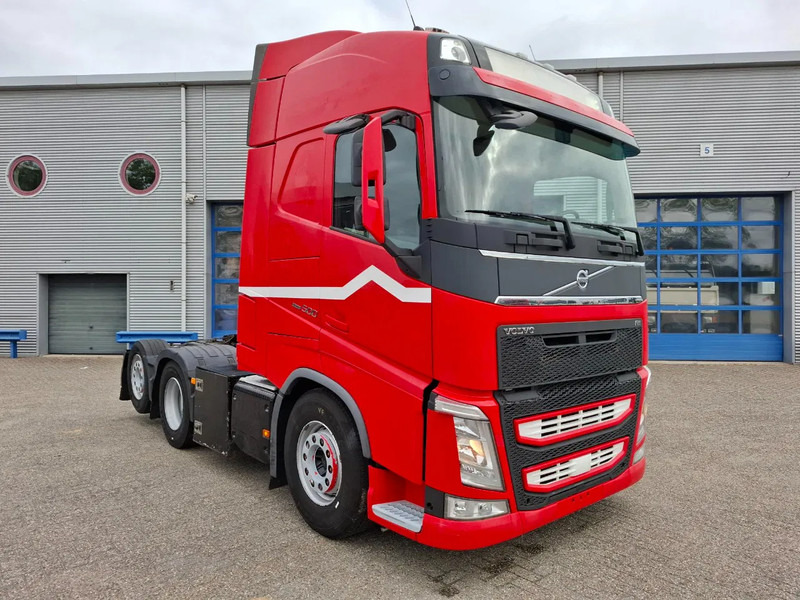 Volvo FH4-500 / VEB+ / ACC / LWDS / FULL-AIR / LIFT AXLE / 705064 KM / FRIDGE / AUTOMATIC / EURO-6 / 2018 - مقطورة السحب: صورة 2 Volvo FH4-500 / VEB+ / ACC / LWDS / FULL-AIR / LIFT AXLE / 705064 KM / FRIDGE / AUTOMATIC / EURO-6 / 2018 - مقطورة السحب: صورة 2