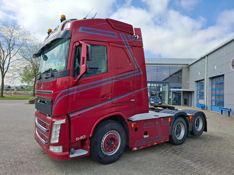 Volvo FH4-540 / 6X4 / BIG AXLE / HYDRAULICS / VEB+ / DYNAMIC STEERING / NAVI / ACC / LWDS / FULL-AIR / LEATHER / AUTOMATIC / EURO-6 / - رأس تريلا: صورة 1 Volvo FH4-540 / 6X4 / BIG AXLE / HYDRAULICS / VEB+ / DYNAMIC STEERING / NAVI / ACC / LWDS / FULL-AIR / LEATHER / AUTOMATIC / EURO-6 / - رأس تريلا: صورة 1