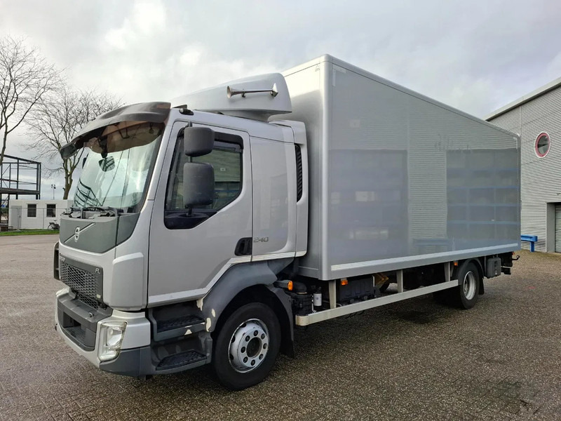 Volvo FL 240 / ONLY:340697 KM / BIG PLATFORM 2TON / TUV:29-01-2026 / LWDS / NAVI / SIDE DOOR / AUTOMATIC / EURO-6 / 2018 - شاحنة صندوقية: صورة 1 Volvo FL 240 / ONLY:340697 KM / BIG PLATFORM 2TON / TUV:29-01-2026 / LWDS / NAVI / SIDE DOOR / AUTOMATIC / EURO-6 / 2018 - شاحنة صندوقية: صورة 1