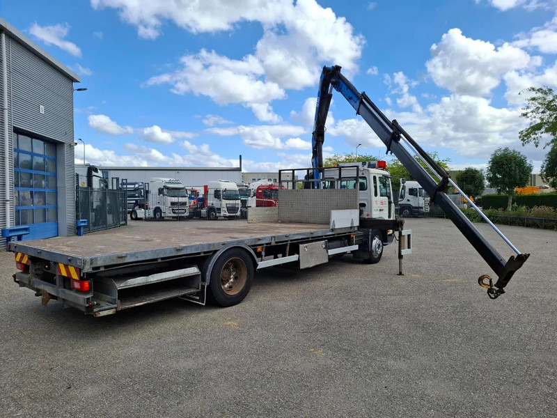 Volvo FL6-220 / HMF 910 / REMOTE / ONLY:493620 KM / AIRCO / FULL-AIR / MANUAL / EURO-3 / 2003 - شاحنة كرين: صورة 5 Volvo FL6-220 / HMF 910 / REMOTE / ONLY:493620 KM / AIRCO / FULL-AIR / MANUAL / EURO-3 / 2003 - شاحنة كرين: صورة 5